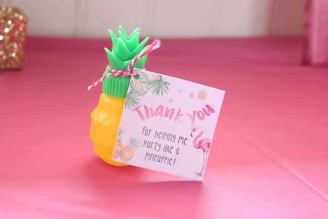 pineapple party favors