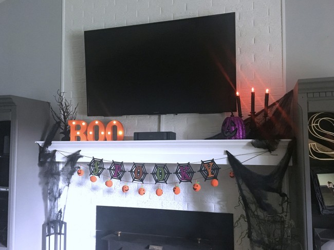 halloween mantel decorations